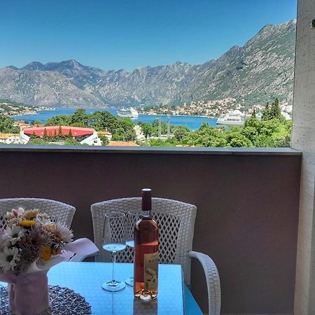 Sea View Apartment In Kotor ! Apartment Popica Kültér fotó